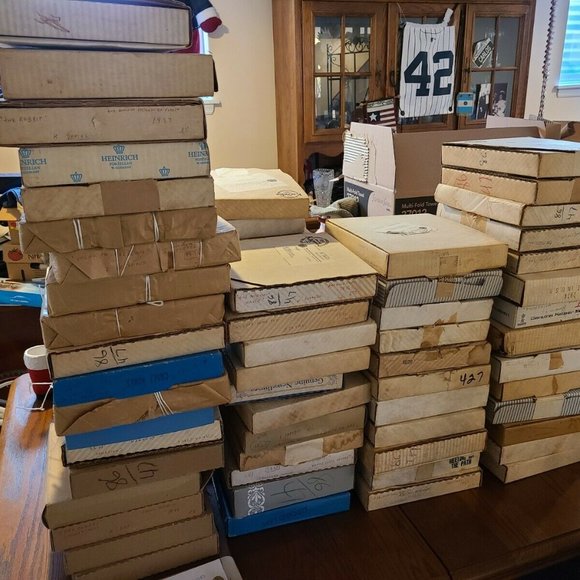 200+ Lot of The Bradford Exchange plates Collector Items in Boxes - Picture 2 of 3